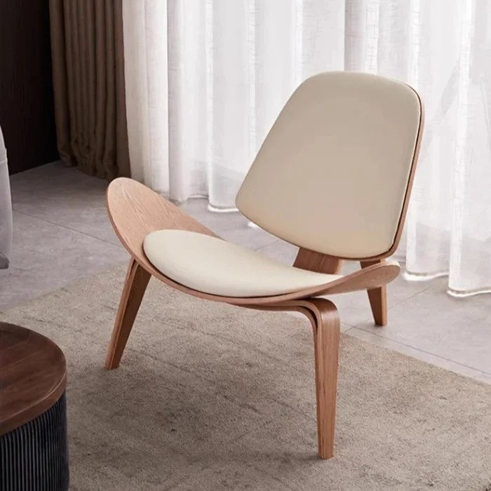 Butaca Shell - Beige EN EXHIBICIÓN | SIN CAMBIO en Beige - Butacas, banquetas y puffs, Uruguay | Samic, vista 2