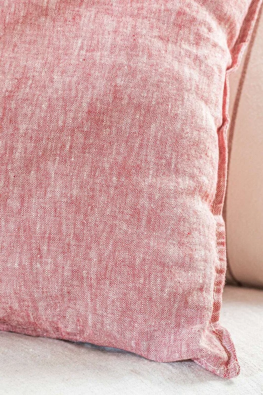 ALMOHADON PAZ - LINO DENIM CHERRY - 55 X 55 CMS - Textiles, Uruguay | La Iberica, vista 3