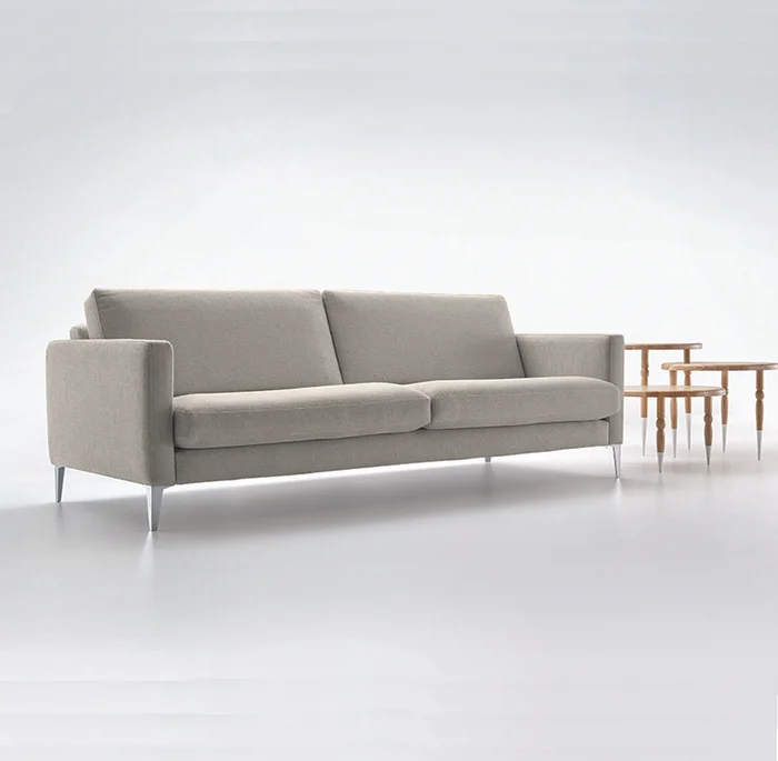 SOFA 3 CUERPOS - TAPIZADO TELA CLARA - PATA ALUMINIO en Beige - Sillones y sofás, Uruguay | Champagne Home