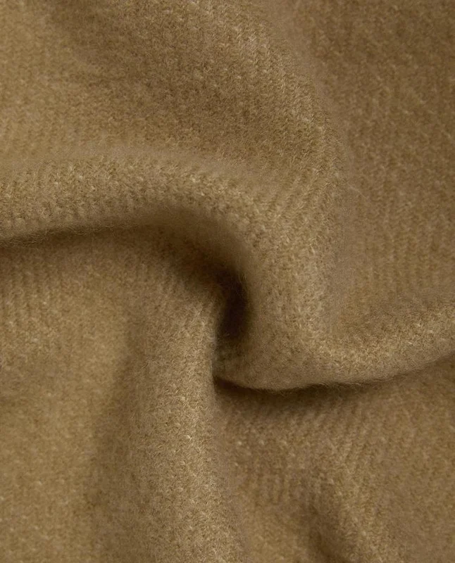 MANTA SUAVE FLECOS en Marrón - Textiles, Uruguay | Zara Home, vista 3