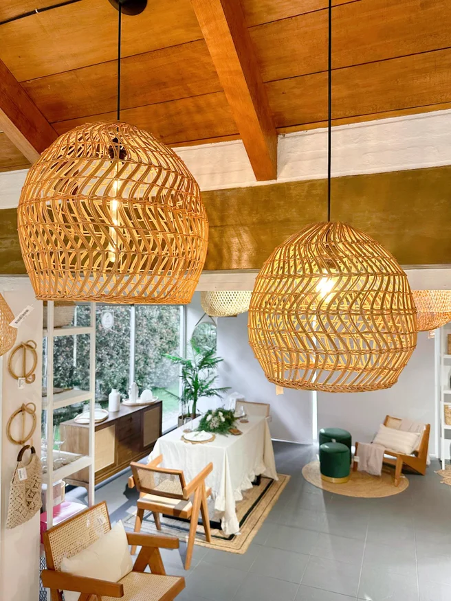 Pantalla Burdeos en Madera natural - Iluminación, Uruguay | Indrana, vista 2