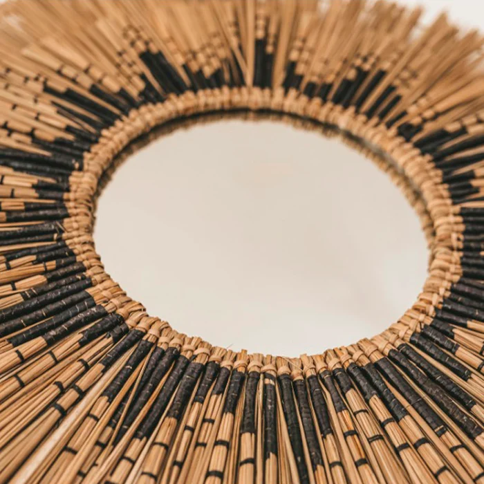 Espejo en fibra natural Hari 70cm en Madera natural - Espejos, Uruguay | Alta Gracia Deco, vista 4