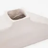 Jarrón Lahara de papel maché gris 16 cm en Beige - Jarrones, Uruguay | Kavehome, vista 4 de 8