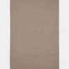 Alfombra Despas de fibras sintéticas beige 300 x 400 cm en Beige - Muebles para el exterior, Uruguay | Kavehome, vista 1 de 4