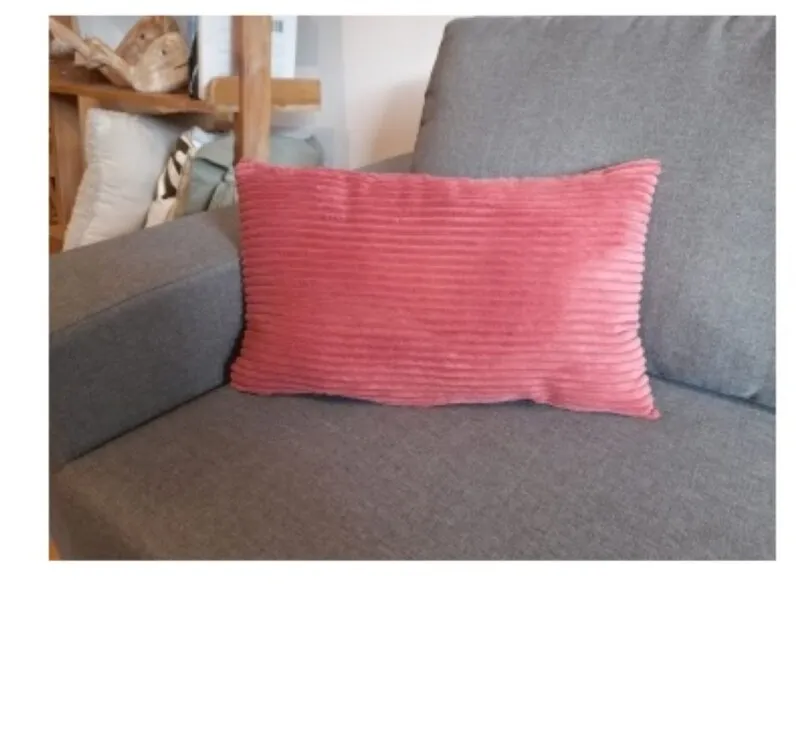 Almohadón Pana Cranberry red (trama a rayas) en Rojo - Textiles, Uruguay | Finkel