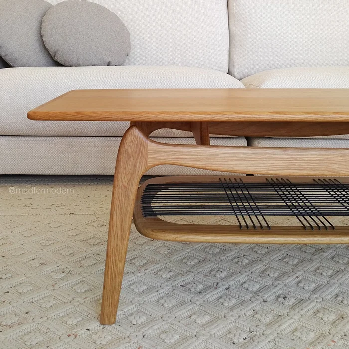 Organic table | Louis van Teeffelen en Negro - Mesas de living, Uruguay | Mad for Modern, vista 2