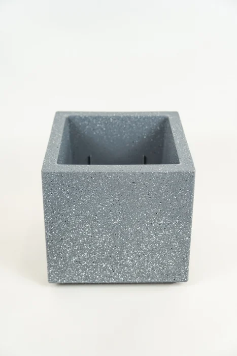 Maceta Grey Rectangular - Color Unico en Multicolor - Muebles para el exterior, Uruguay | Indian
