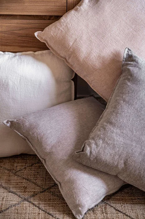ALMOHADON PAZ - LINO BLANCO - 55 X 55 en Blanco - Textiles, Uruguay | La Iberica, vista 5