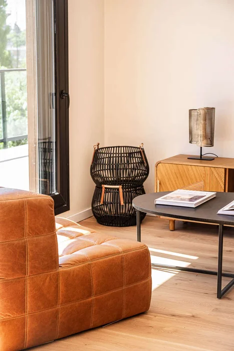 MESA OVAL - TOTAL BLACK en Negro - Mesas de living, Uruguay | La Iberica, vista 14