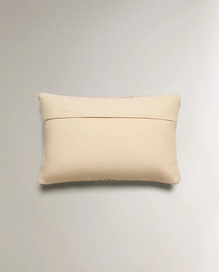 FUNDA COJÍN EFECTO VINTAGE - Textiles, Uruguay | Zara Home, vista 2