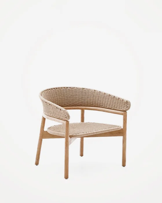 Sillón Arinella de madera maciza de acacia acabado tono natural y cuerda beige FSC 100% en Madera natural - Butacas, banquetas y puffs, Uruguay | Kavehome