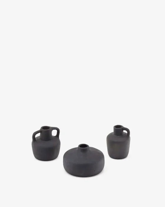 Set Sofra de 3 jarrones de terracota con acabado negro 6 cm / 7 cm / 10 cm en Negro - Jarrones, Uruguay | Kavehome