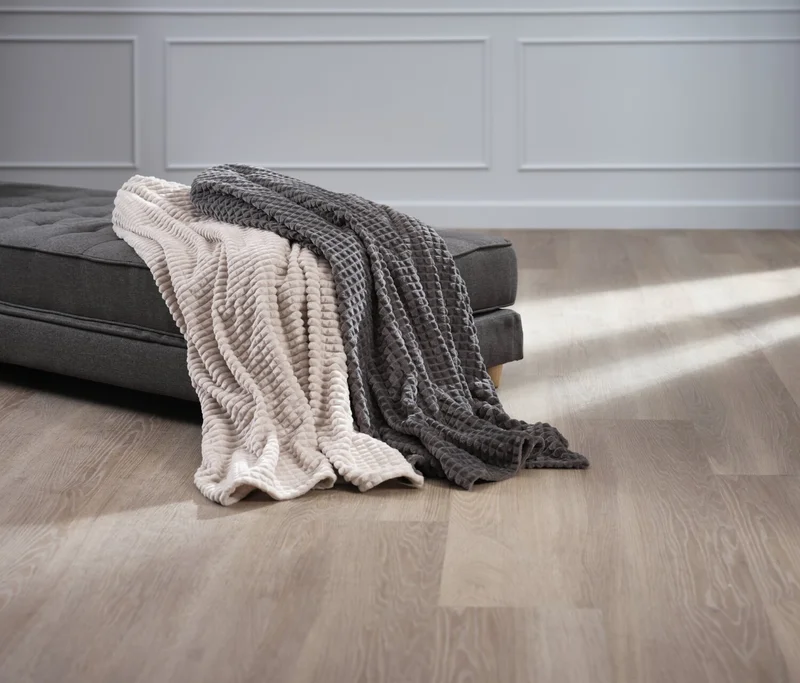 Manta HAGTORN fleece 140x200 beige en Beige - Textiles, Uruguay | JYSK, vista 3