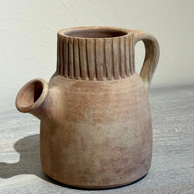 Jarrita de barro en Terracota - Jarrones, Uruguay | FMB