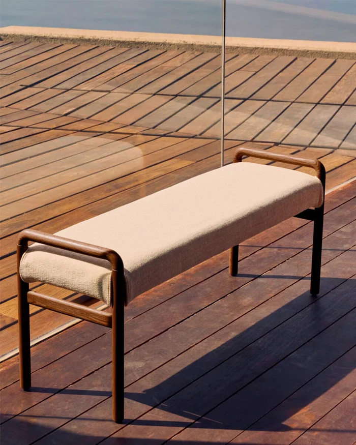 Banco desenfundable Macaret - de madera maciza de roble acabado nogal 120 cm FSC Mix Credit. en Marrón - Butacas, banquetas y puffs, Uruguay | Kavehome, vista 2