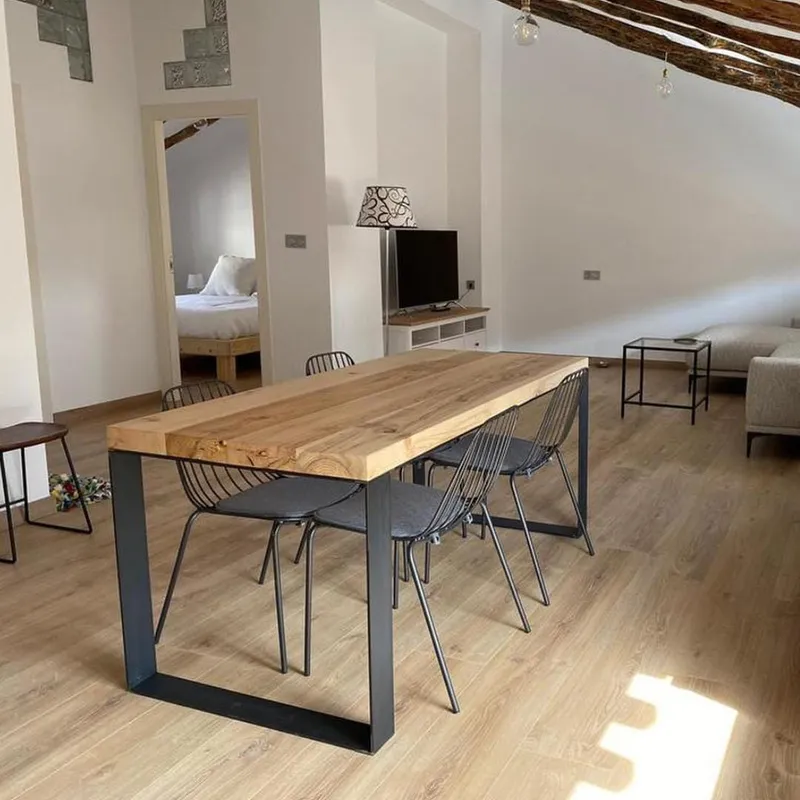 Mesa Country Hierro Y Madera en Madera natural - Mesas de comedor, Uruguay | Treehouse Deco