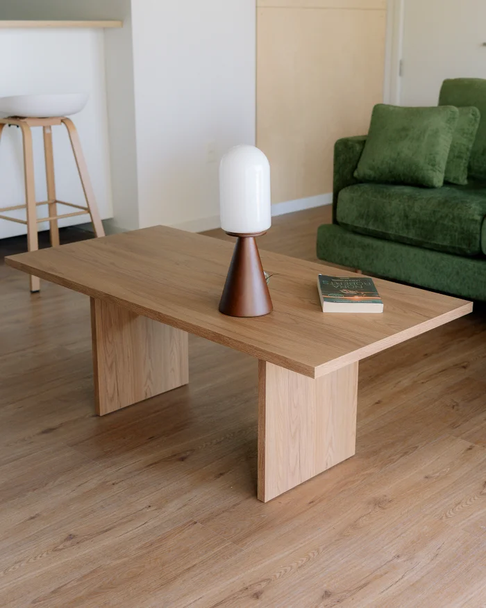Mesa de Centro Capri 120cm – Olmo en Madera natural - Mesas de living, Uruguay | Berna home, vista 2