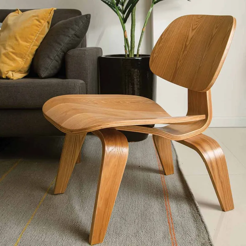 Butaca Eames - Negra en Negro - Butacas, banquetas y puffs, Uruguay | Walnut