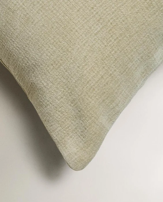 FUNDA COJÍN CHENILLA en Beige - Textiles, Uruguay | Zara Home, vista 3