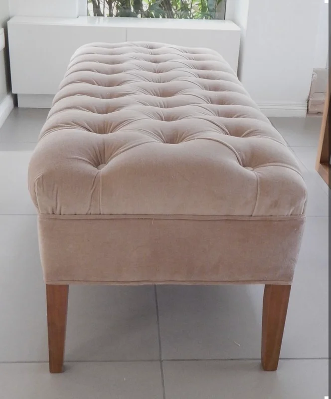 Banqueta Velvet en de madera - Butacas, banquetas y puffs, Uruguay | Decilo con Alma, vista 3