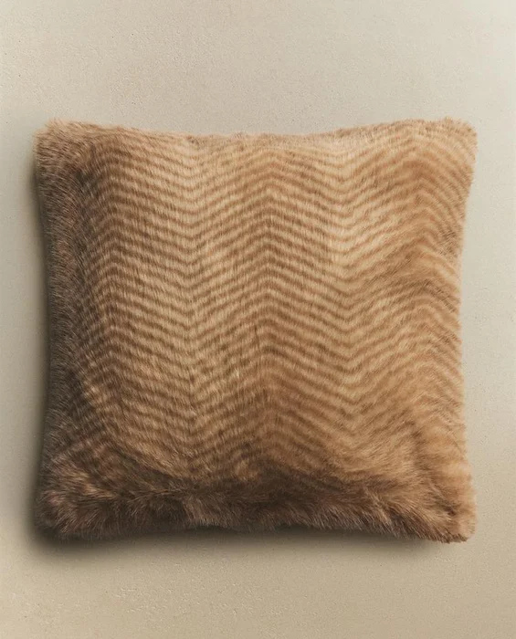 FUNDA COJÍN PELO PRINT VETAS - Textiles, Uruguay | Zara Home