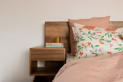 Cama Aguamarina en Madera natural - Mesas de luz, Uruguay | Decoquadra, vista 6