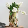 Jarrón Iris en Amarillo, Blanco, Multicolor, Naranja, Negro, Rojo, Verde - Jarrones, Uruguay | Walnut, vista 1 de 3