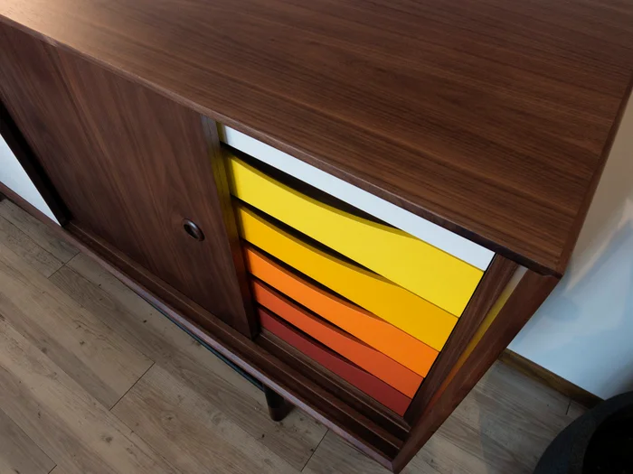 Aparador Finn Juhl | White oak en Madera natural - Aparadores y recibidores, Uruguay | Mad for Modern, vista 3