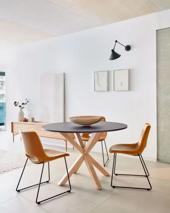 Silla Zahara - marrón en Marrón - Sillas, Uruguay | Kavehome, vista 2