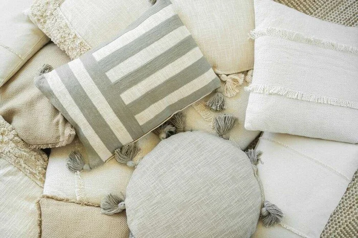 ALMOHADON 100% ALGODON REDONDO - CRUDO - 45 CMS en Blanco - Textiles, Uruguay | La Iberica, vista 2
