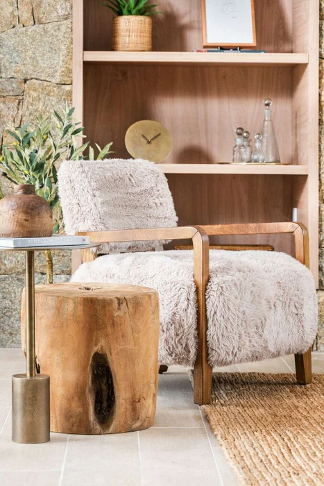 BUTACA WOOLY - WALNUT Y PELO LARGO en Beige - Butacas, banquetas y puffs, Uruguay | La Iberica, vista 22
