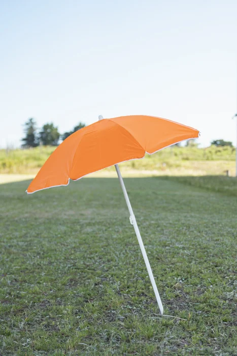 Sombrilla Playa Con Quiebre - Naranja en Naranja - Muebles para el exterior, Uruguay | Indian