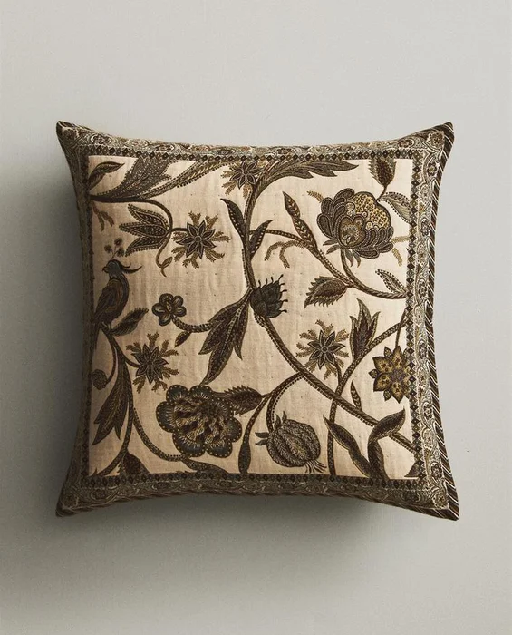 FUNDA COJÍN JACQUARD en Beige - Textiles, Uruguay | Zara Home