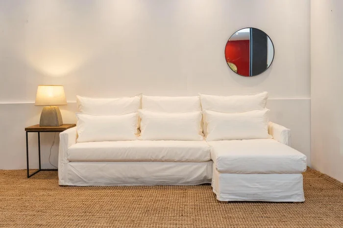 Sofa Santiago en Blanco - Sillones y sofás, Uruguay | Marvic