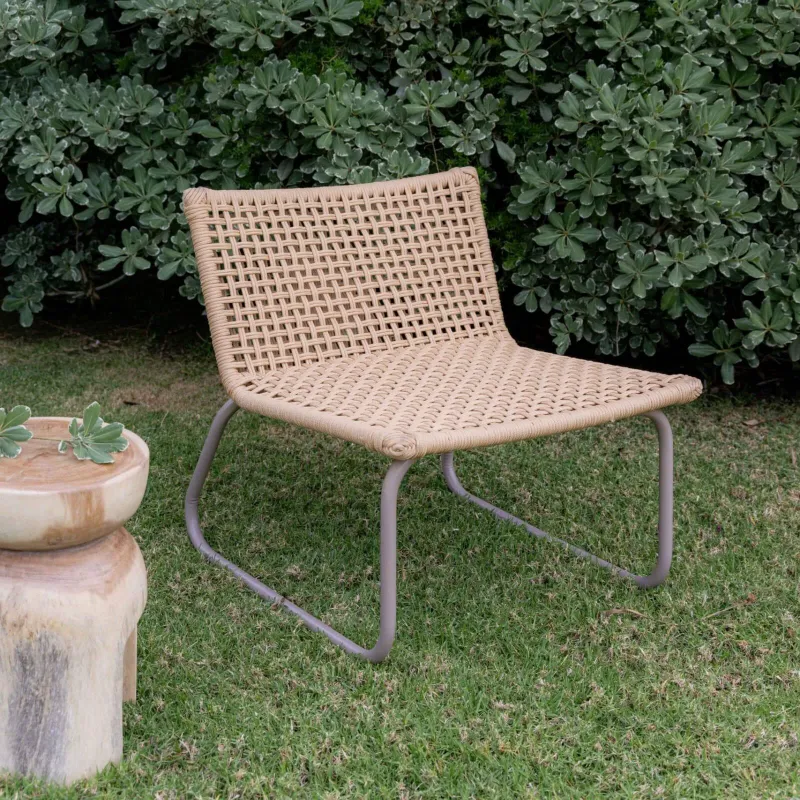 Butaca en cuerda náutica y aluminio en Beige - Butacas, banquetas y puffs, Uruguay | Entrecasa