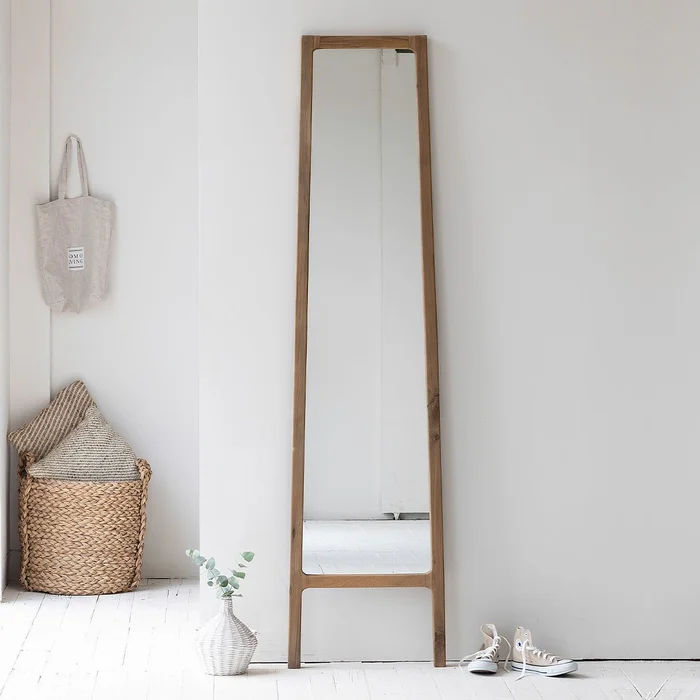 Espejo de pie Donna en Madera natural - Espejos, Uruguay | De Arcos