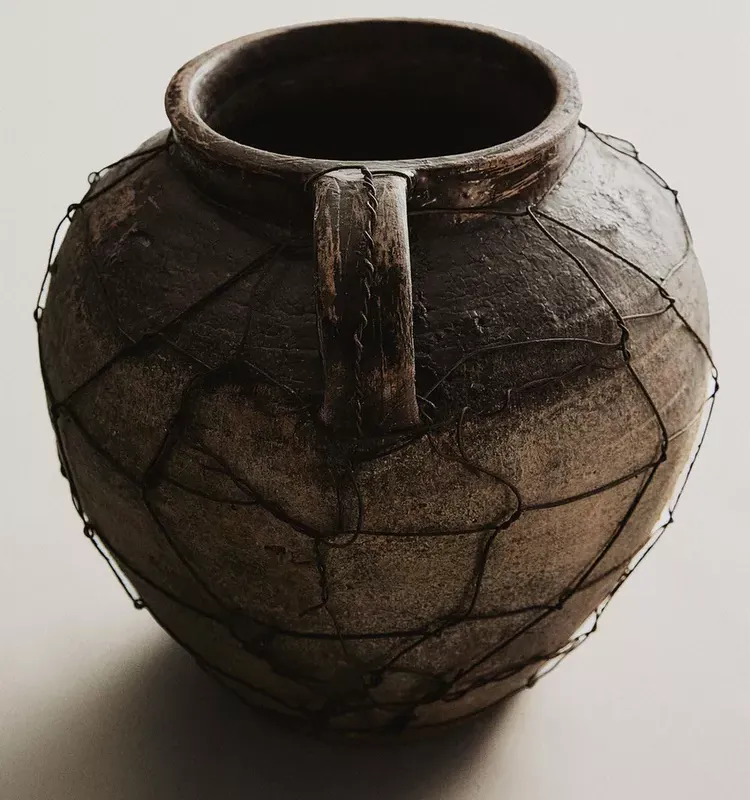 JARRÓN TERRACOTA ENREJADO en Terracota - Jarrones, Uruguay | Zara Home