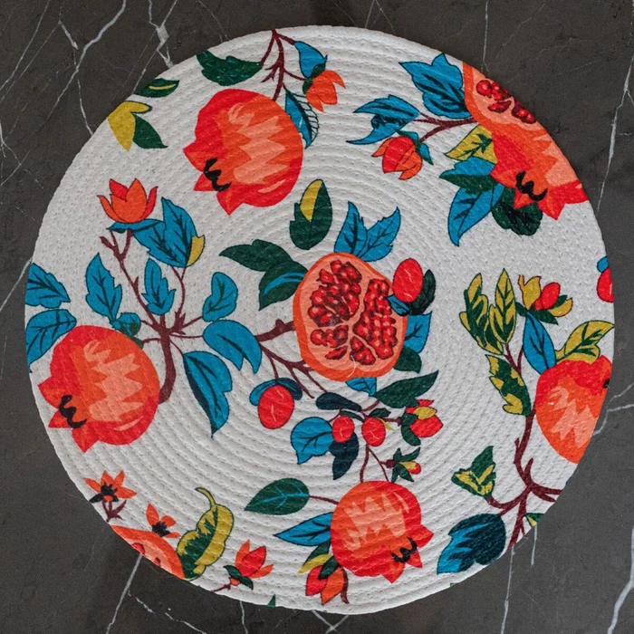 Individual redondo Flores - Textiles, Uruguay | Buho Store, vista 2