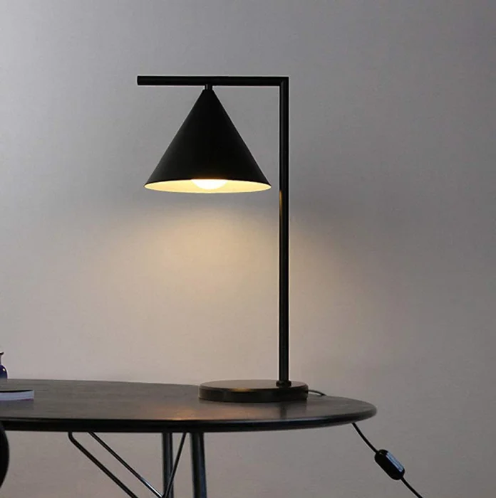 Lámpara de Mesa Stella Base de Mármol Negra en Negro - Lámparas de mesa, Uruguay | Serlux, vista 2
