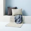 Almohadón LILJE 35x50 beige en Beige - Textiles, Uruguay | JYSK, vista 3 de 5