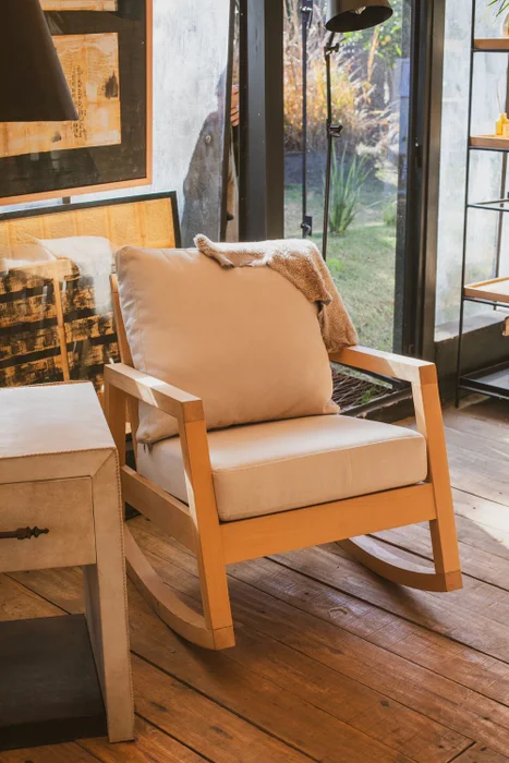Mecedora - Zainas en Beige - Sillones y sofás, Uruguay | Zainas
