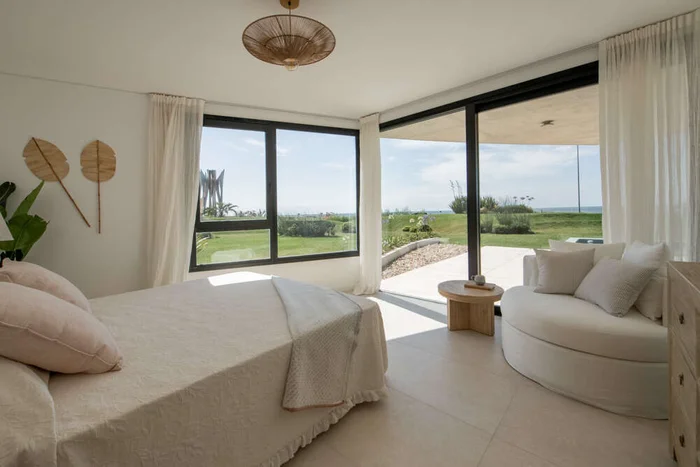 SILLON MANUELA REDONDO - 1.10 MTS. en Blanco - Sillones y sofás, Uruguay | La Iberica, vista 8