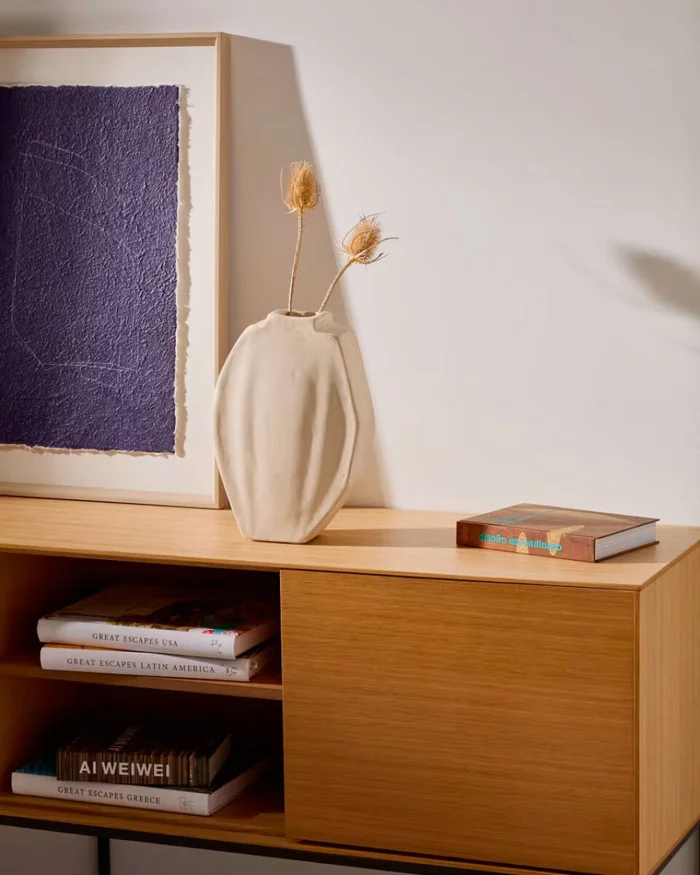 Jarrón Lahara de papel maché gris 32 cm en Blanco - Jarrones, Uruguay | Kavehome, vista 2
