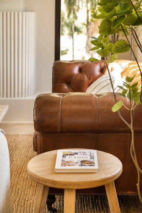 MESA AUXILIAR / BANCO OLMO - 50 CMS en Madera natural - Mesas de living, Uruguay | La Iberica, vista 7
