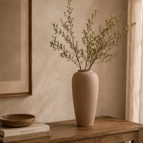 Jarrón Cerámica Lera Arcilla en Beige - Macetas, Uruguay | Alta Gracia Deco