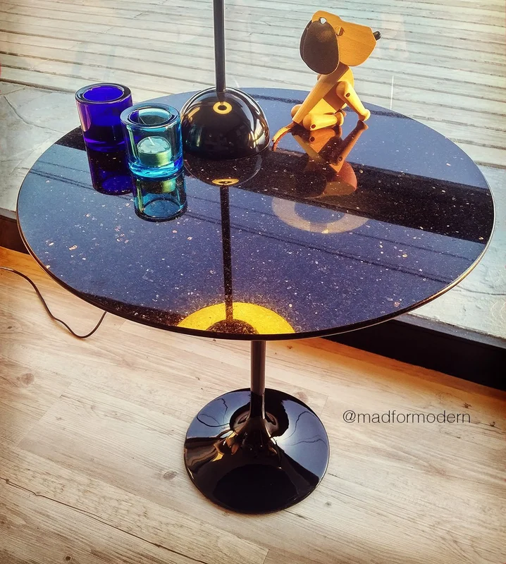 Tulip Side Table | Eero Saarinen en Madera natural - Mesas de arrimo, Uruguay | Mad for Modern, vista 4