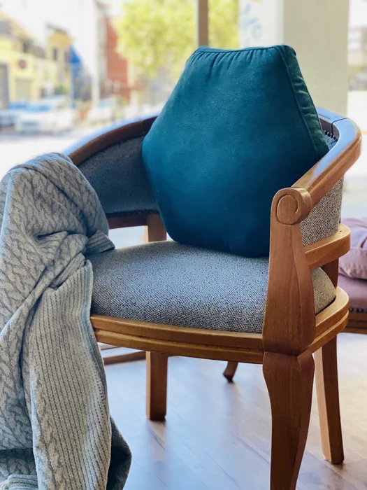 Almohadón Hex - Textiles, Uruguay | Decilo con Alma, vista 2