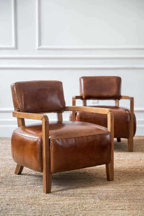 BUTACA WOOLY - WALNUT Y CUERO ITALIANO ENVEJECIDO - Butacas, banquetas y puffs, Uruguay | La Iberica