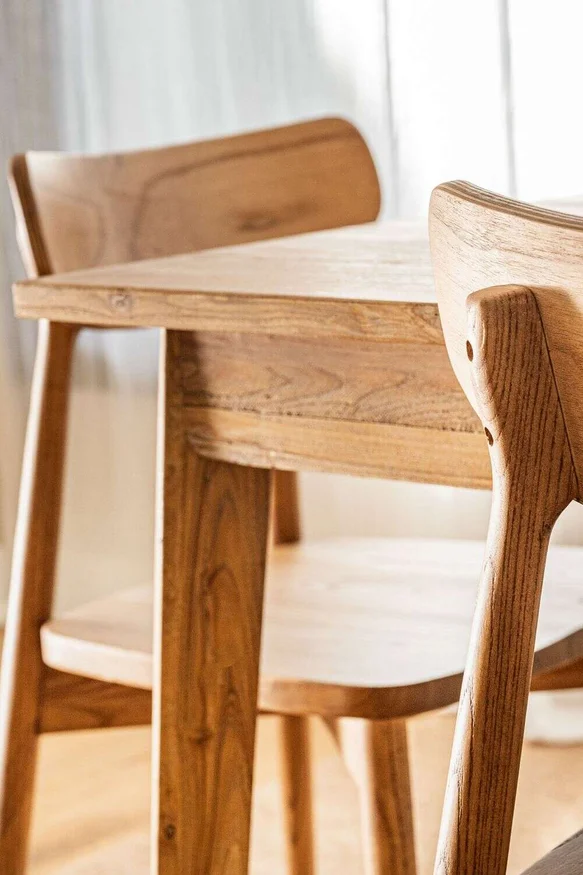 SILLA MICK - OLMO MIEL en Madera natural - Sillas, Uruguay | La Iberica, vista 2