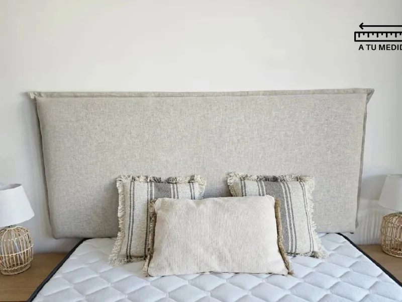Respaldo con Diseño de Pestaña en Beige - Respaldos de cama, Uruguay | Finkel